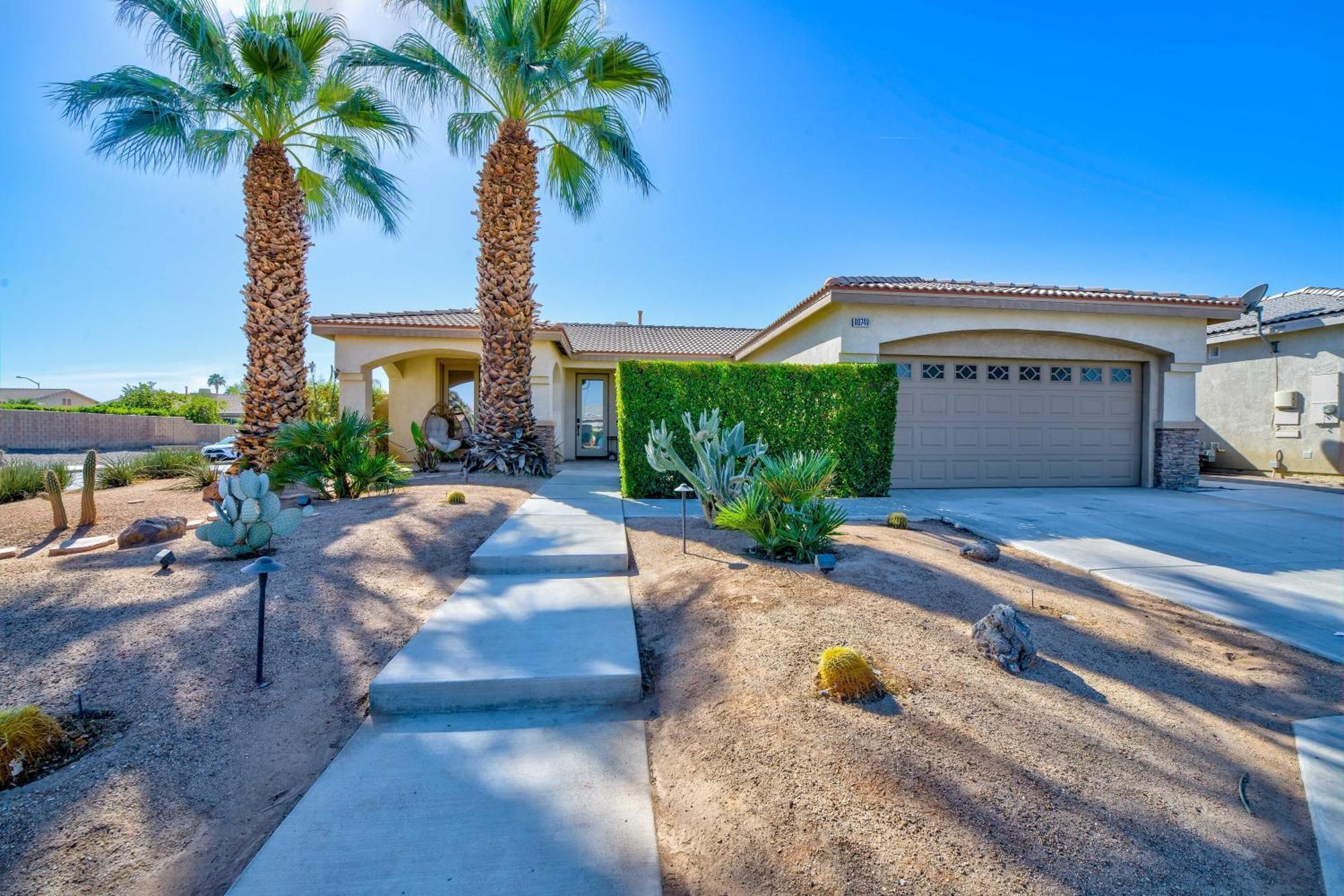 Casa Desert Muse With Heated Pool Spa Firepit Mini Golf And Games Indio Exterior photo